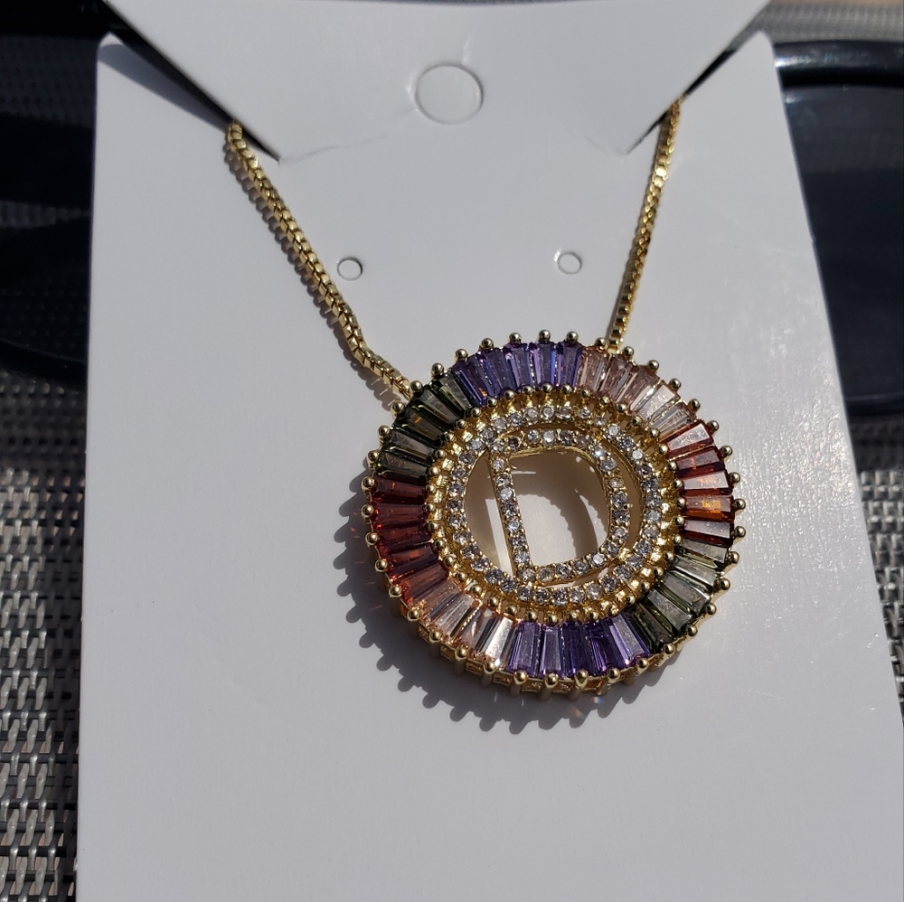 Initial necklace - Picture 4 of 6
